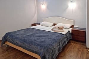 Home Hotel на лівому березі вул. Митрополіта Андрія Шептицького, 1-а 10